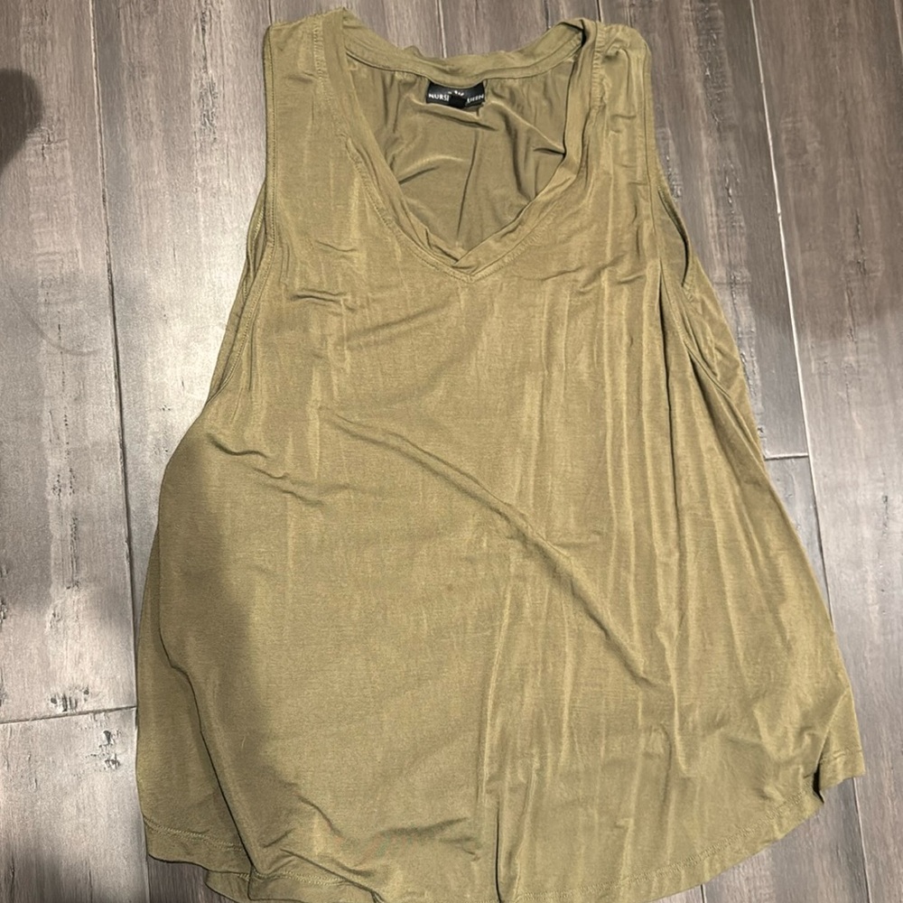 Green Nursing Queen Breastfeeding top